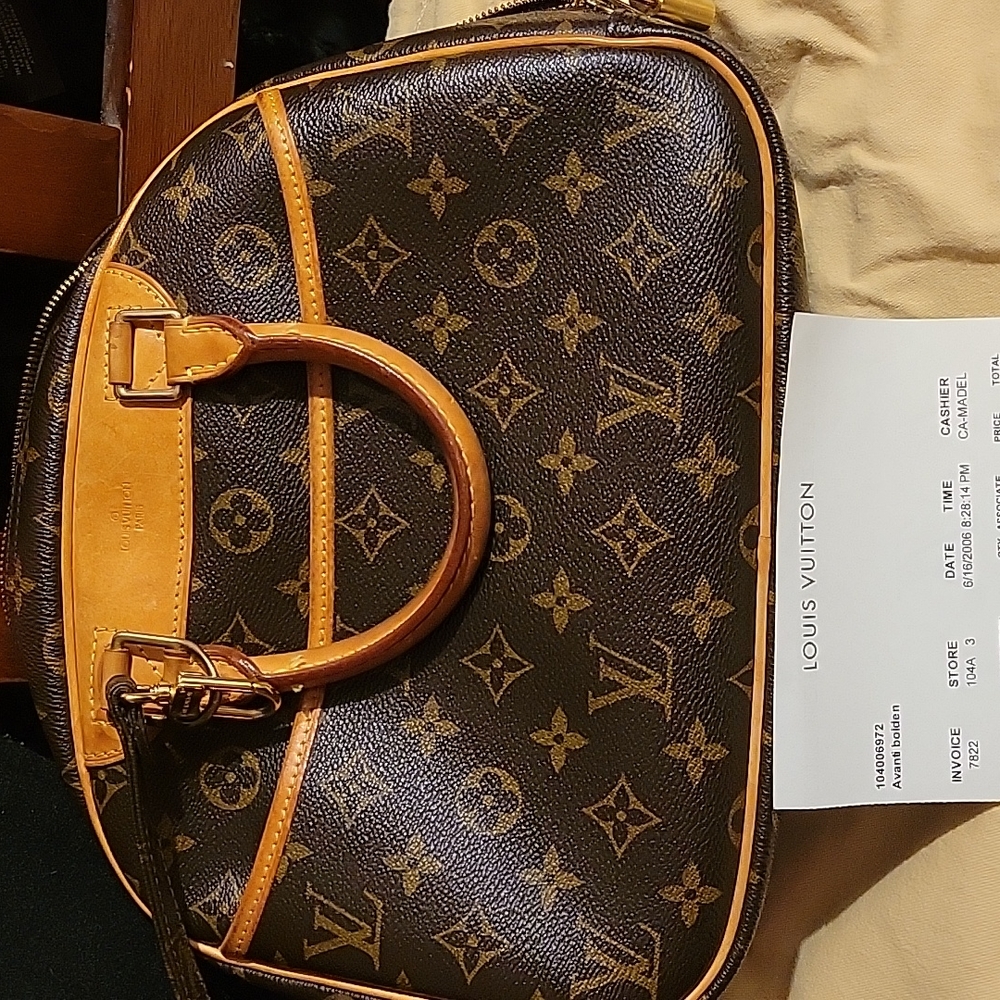 Louis Vuitton mono perf speedybag